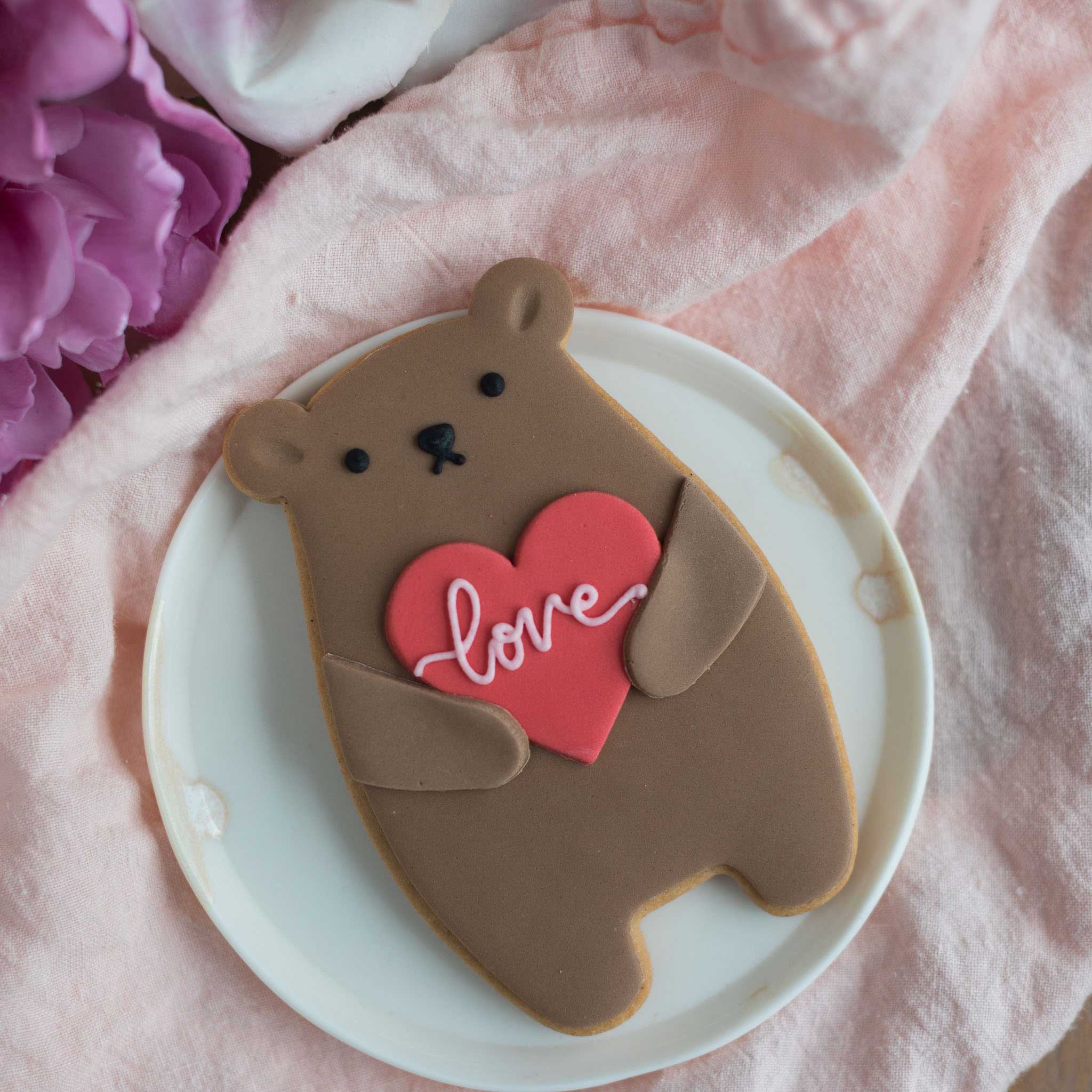 love heart bear