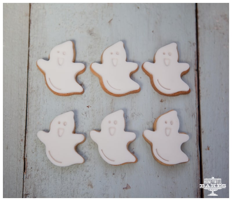 Boo! Halloween Ghost Biscuits