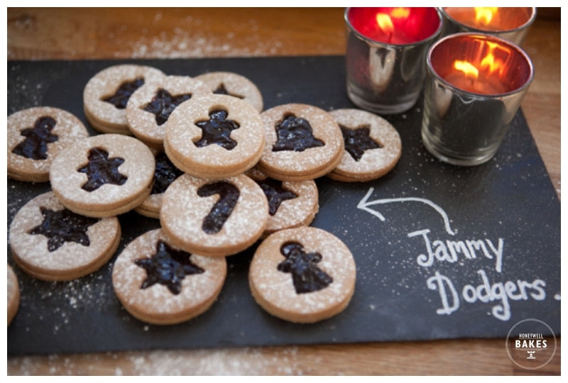 On the 3rd Day of Christmas Baking...Festive Jammy Dodgers
