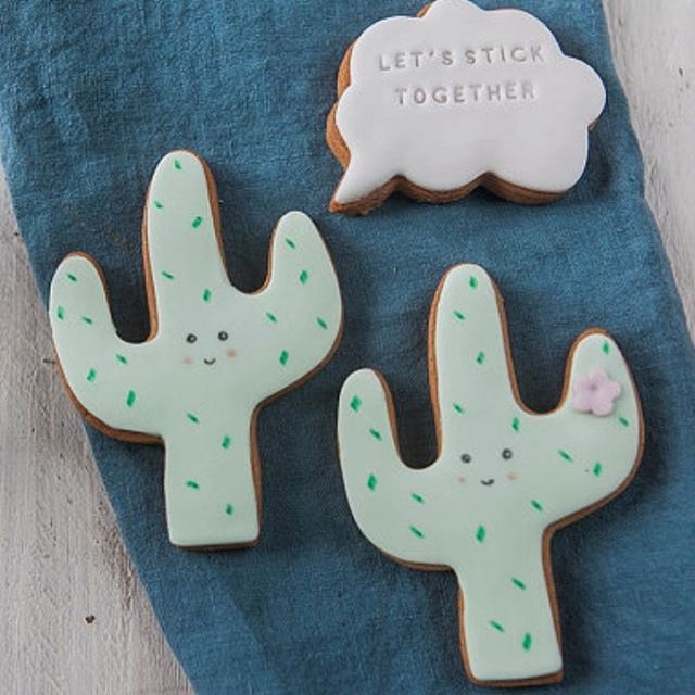 T o g e t h e r Cacti in love!