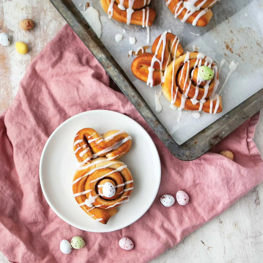 Cinnamon Bunny Bun Baking Kit