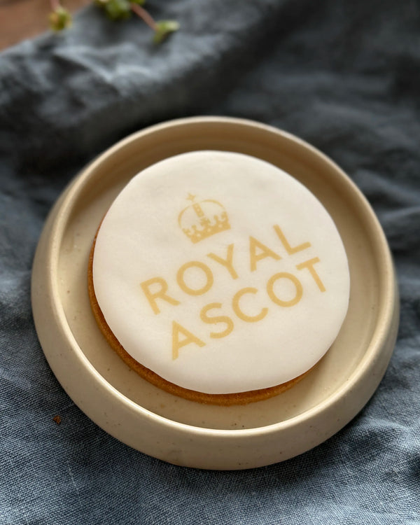 Round printed logo biscuits