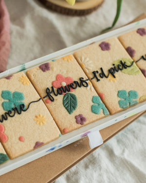 Honeywell Bakes If Mums Were Flowers Biscuit Gift Set - Decorative cookies with floral designs and text in a box