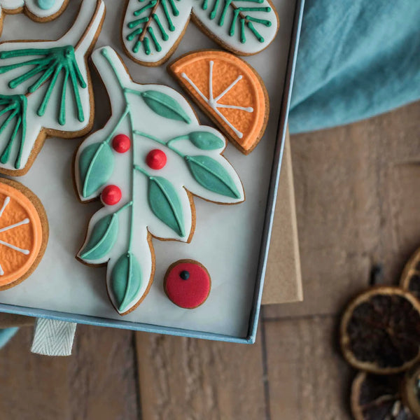 Christmas Garland Biscuit Gift - Honeywell Bakes