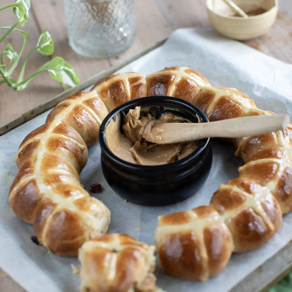Hot Cross Bun Wreath Baking Kit - Honeywell Bakes